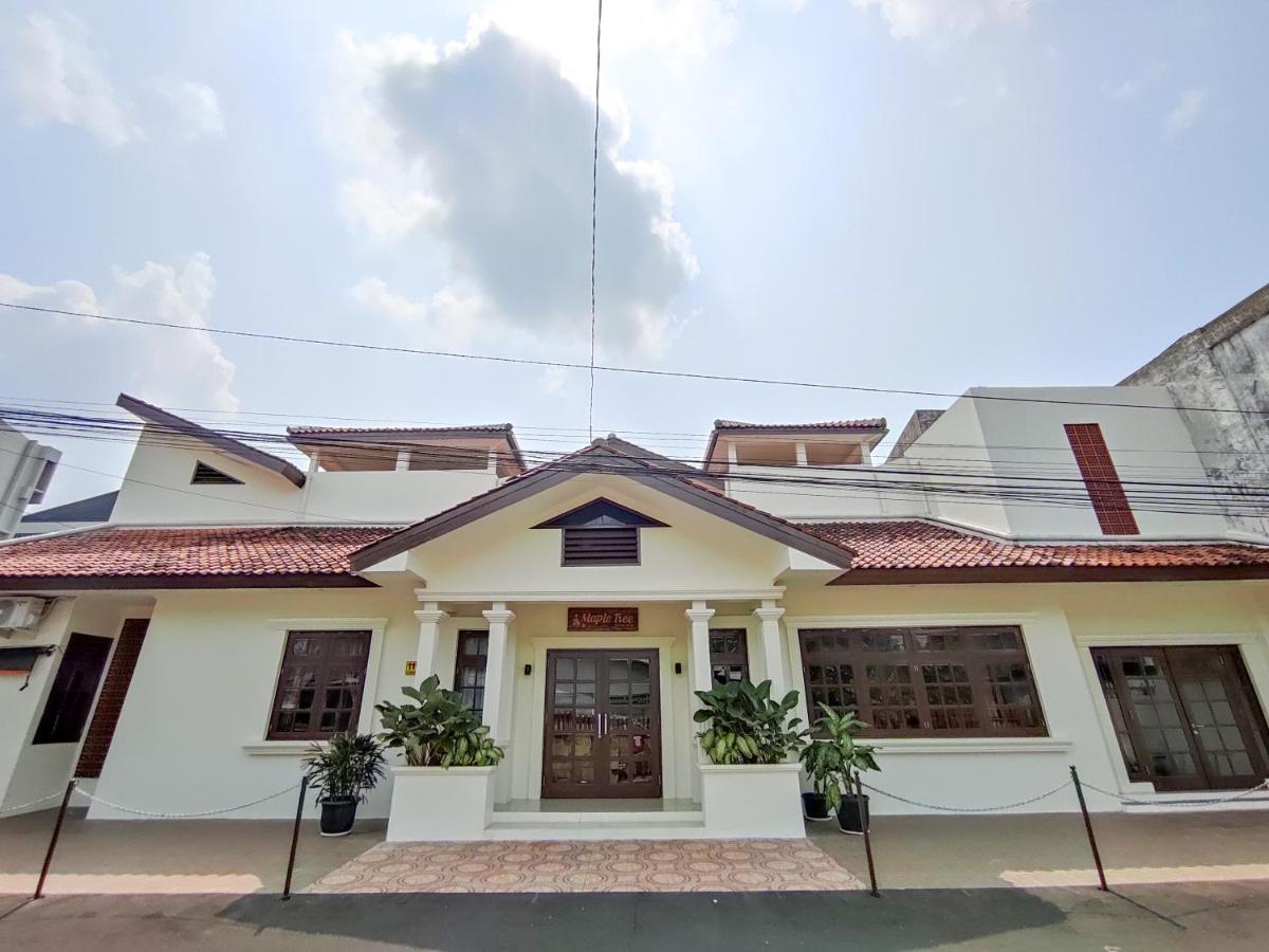 Maple Tree Homestay Maguwo Exterior foto