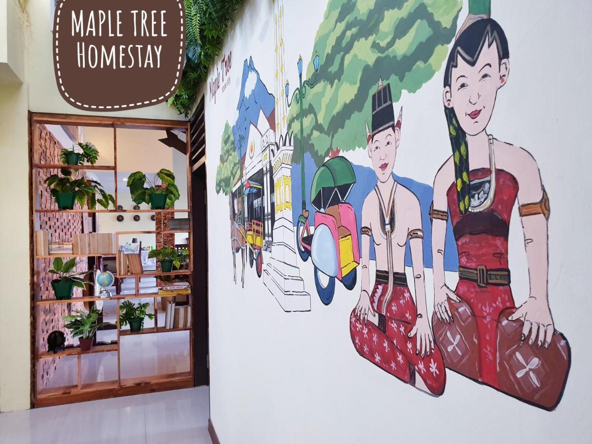 Maple Tree Homestay Maguwo Exterior foto
